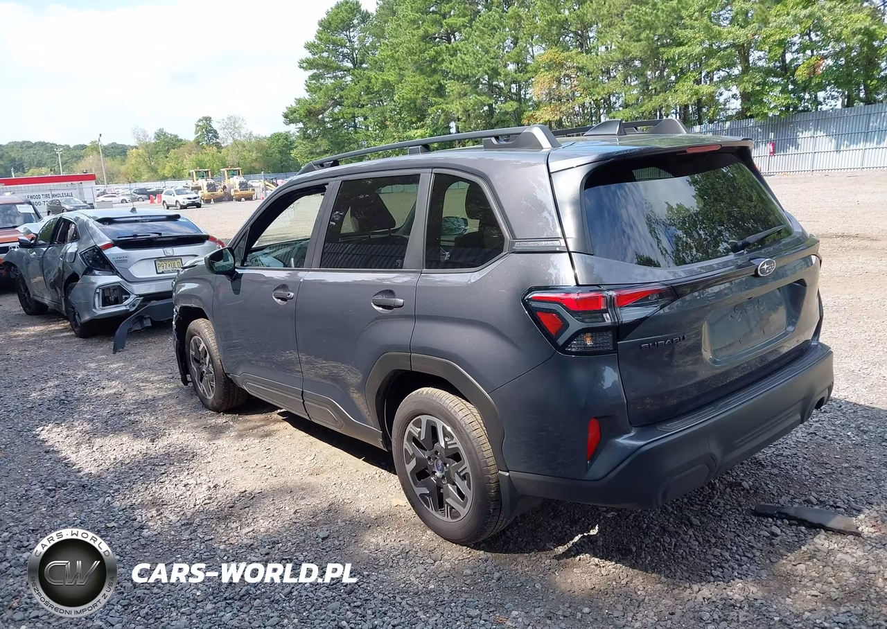 2025 Subaru Forester Premium VIN:JF2SLDDC8SH606373 - 3