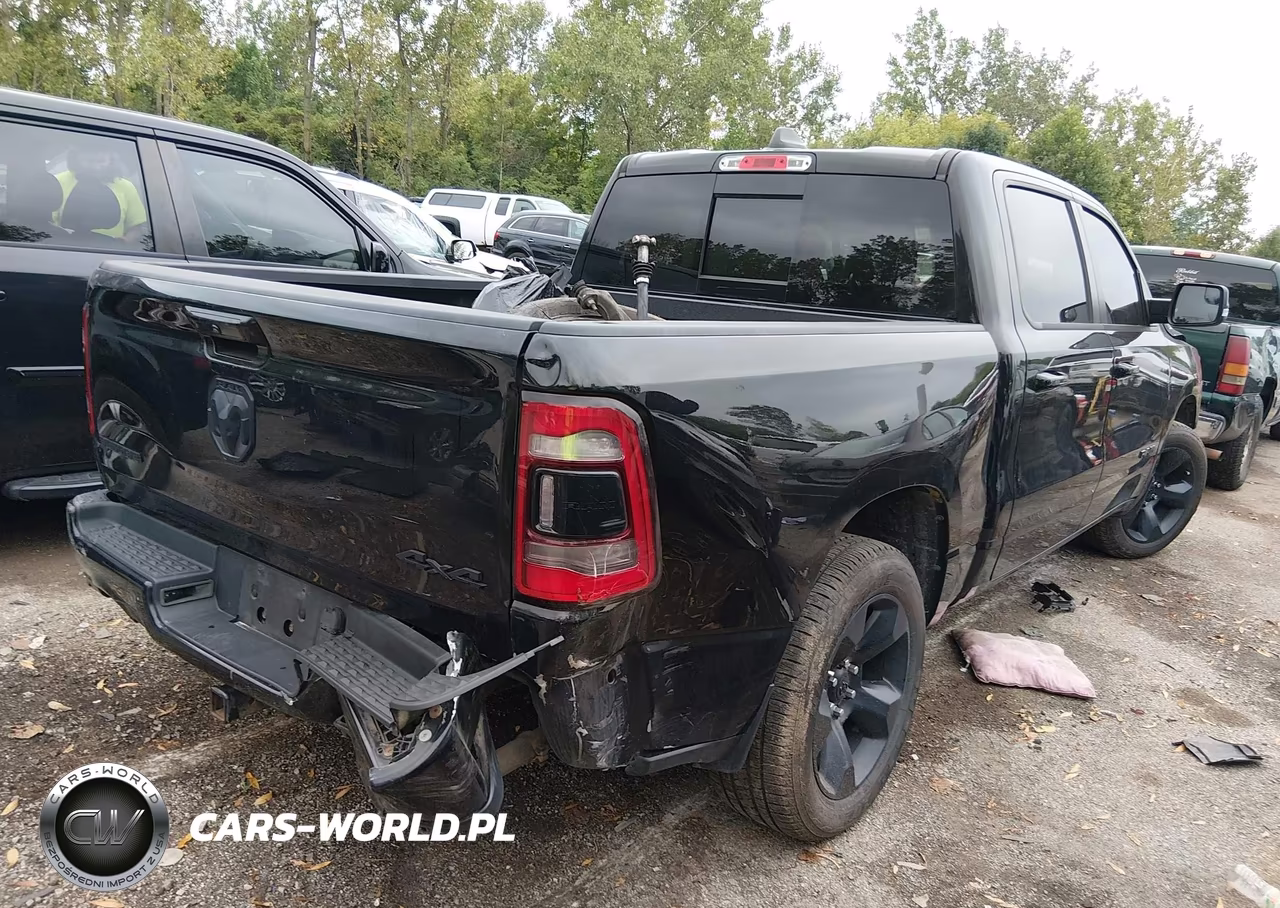 2019 Ram 1500 VIN:1C6SRFFT0KN876261 - 4