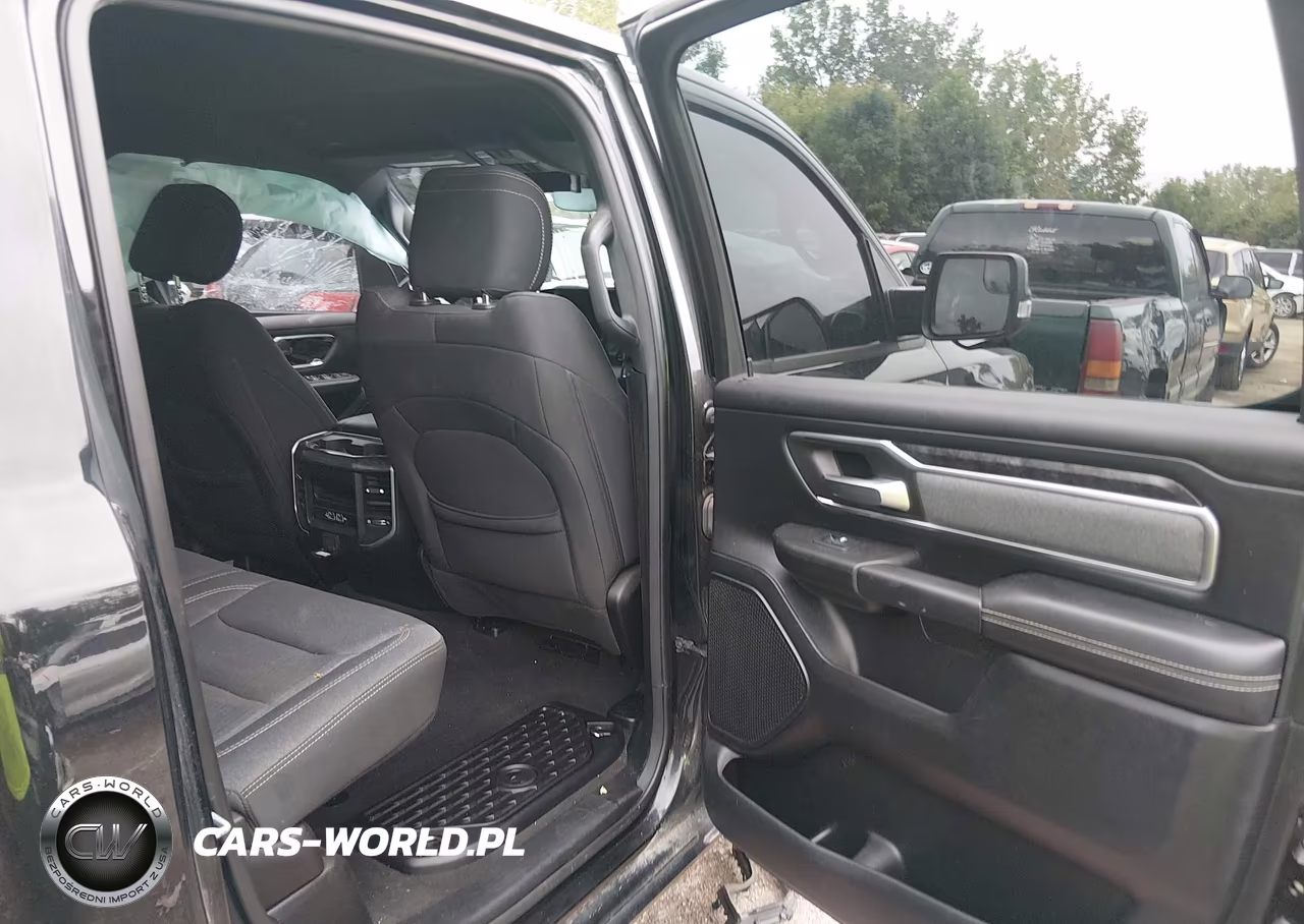 2019 Ram 1500 VIN:1C6SRFFT0KN876261 - 8