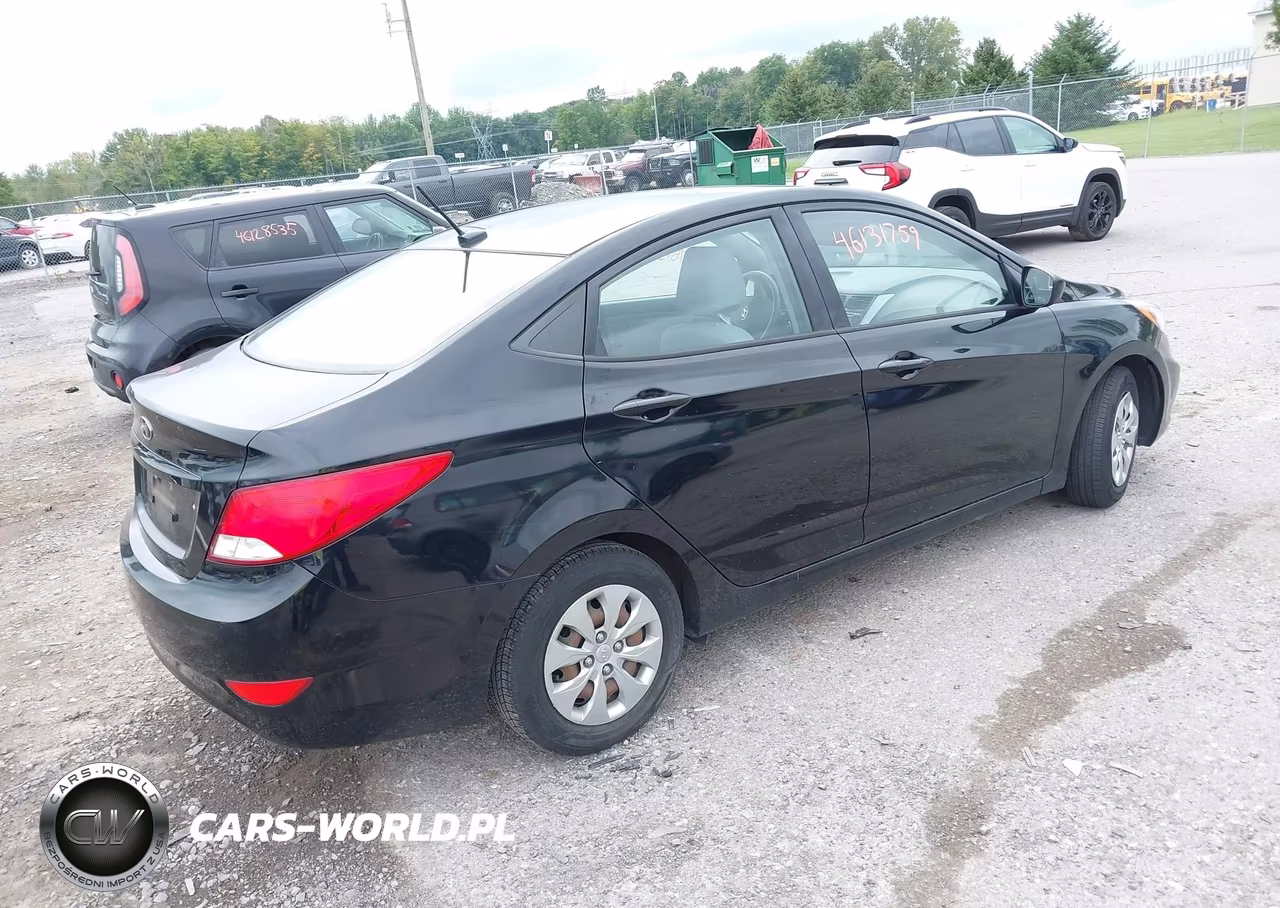 2017 Hyundai Accent Se VIN:KMHCT4AE1HU352350 - 4