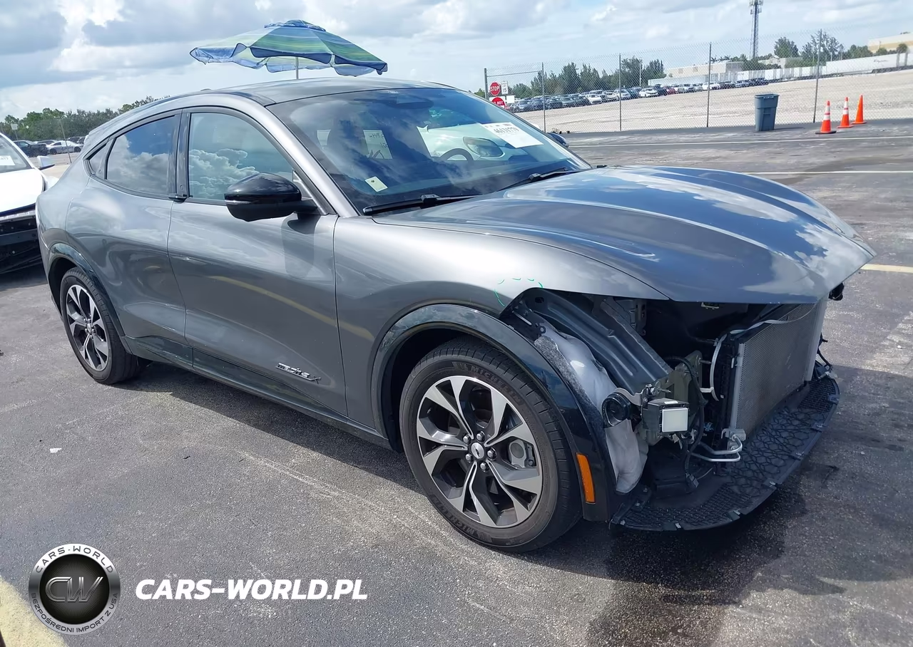 2023 Ford Mustang Mach-E Premium – zdjęcie 1 z 17