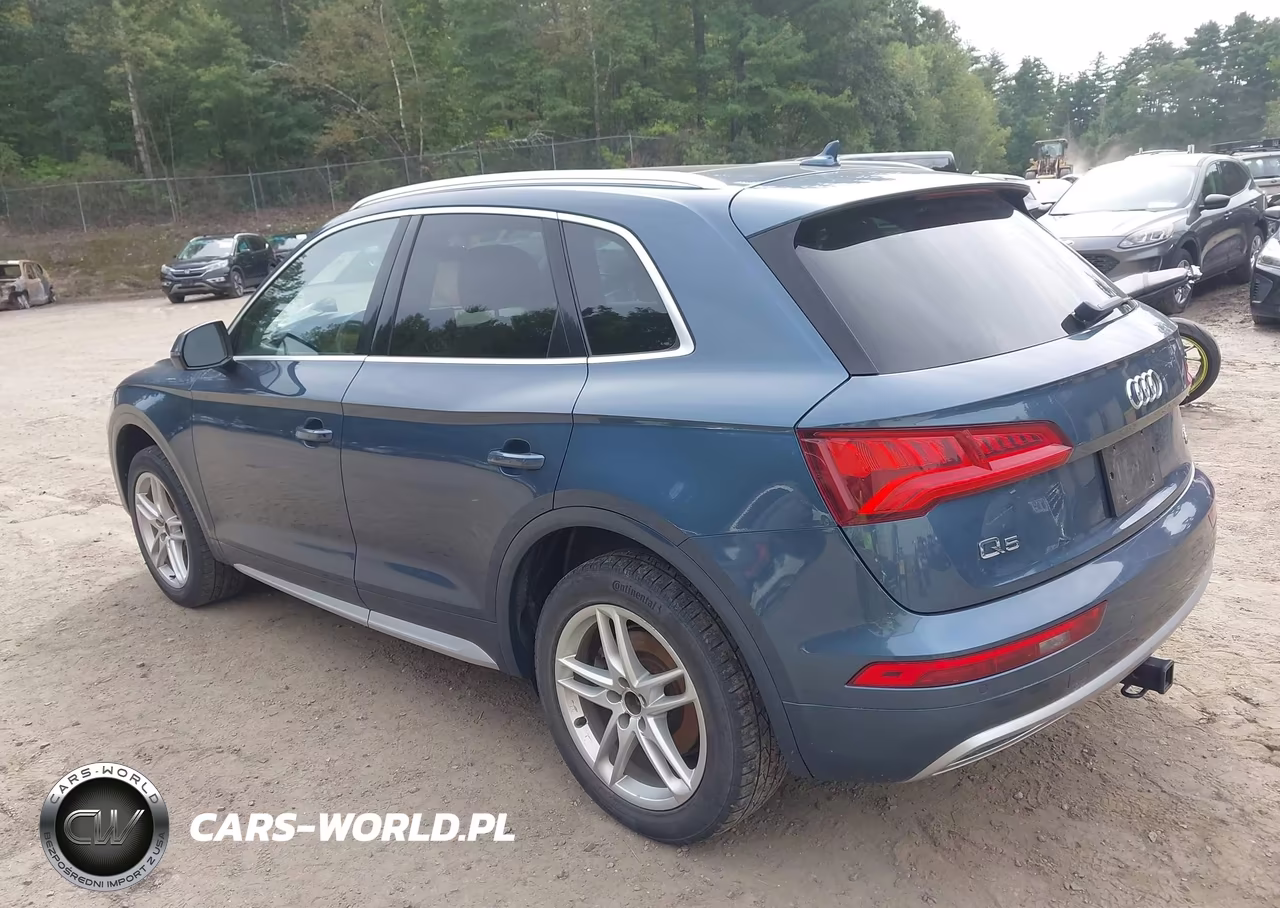 2018 Audi Q5 2.0T Premium-2.0T Tech Premium VIN:WA1BNAFY4J2101801 - 3