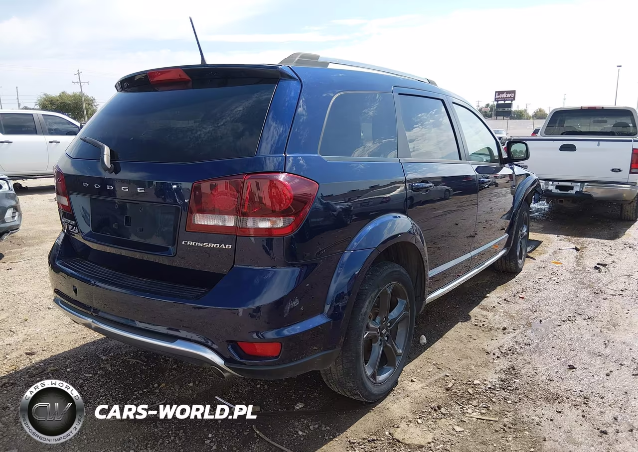 2018 Dodge Journey Crossroad Awd VIN:3C4PDDGG1JT523125 - 4