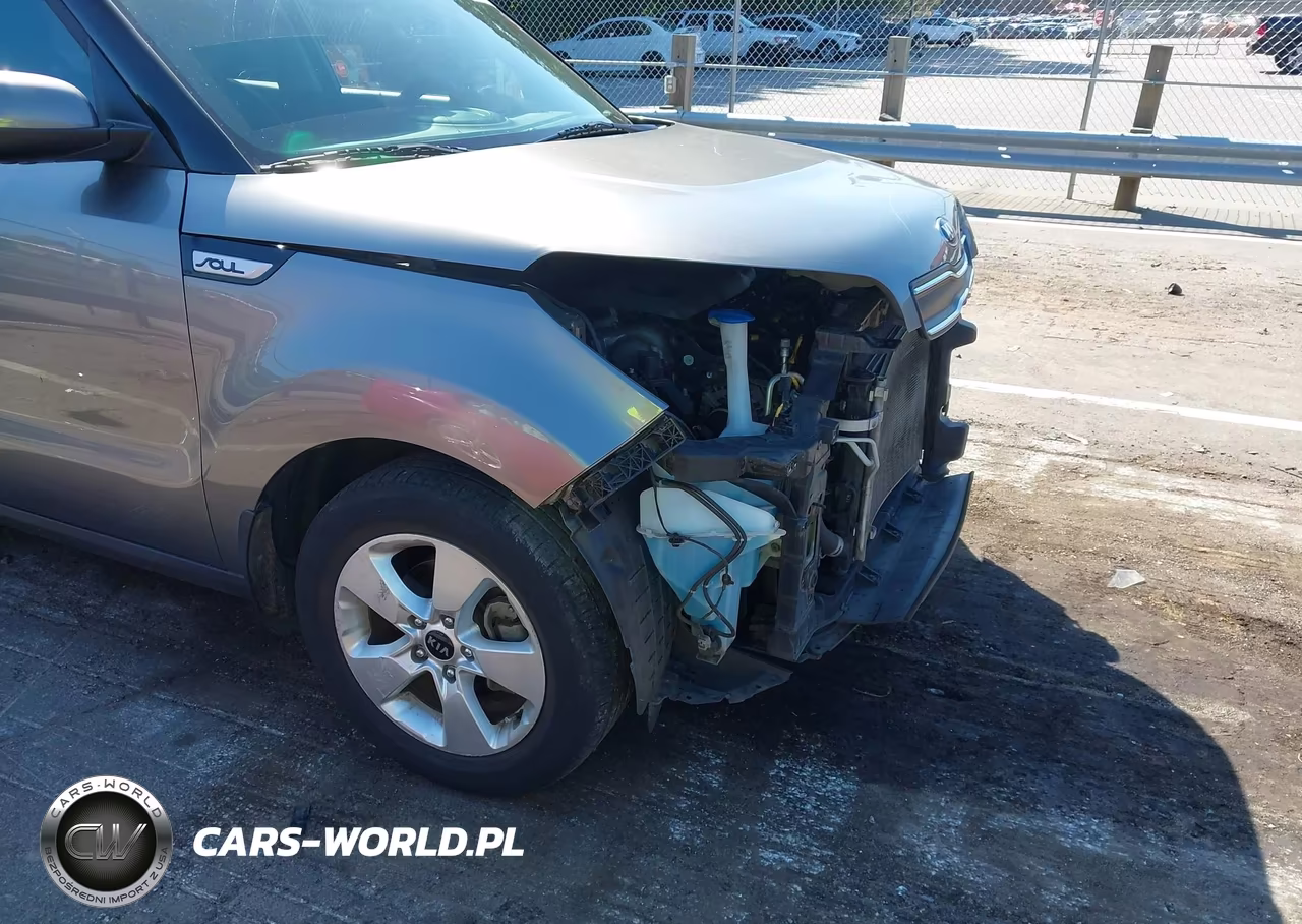 2017 Kia Soul VIN:KNDJN2A24H7459648 - 6