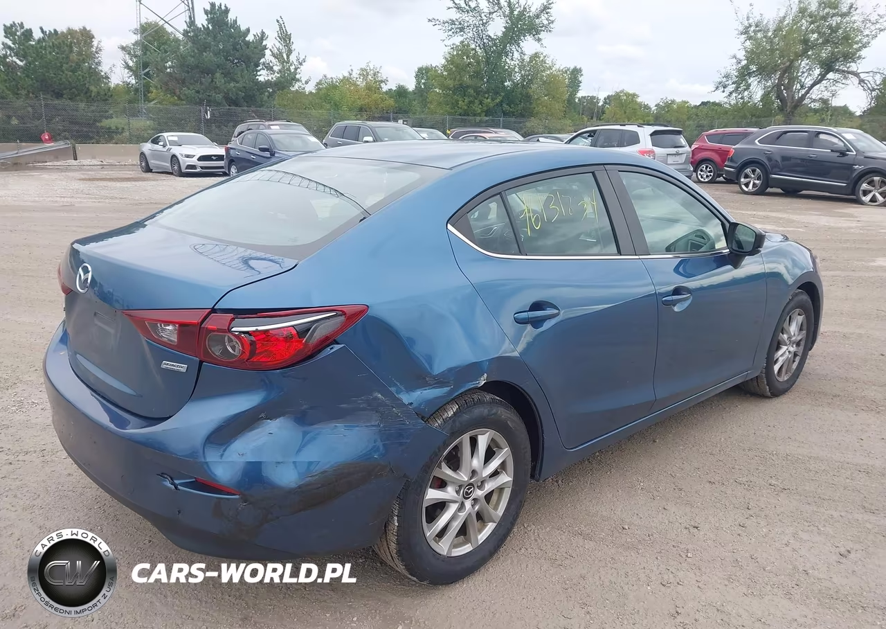 2018 Mazda Mazda3 Sport VIN:3MZBN1U71JM206415 - 4