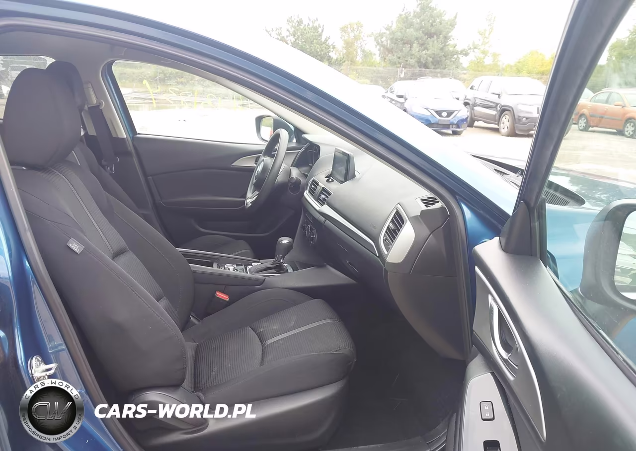 2018 Mazda Mazda3 Sport VIN:3MZBN1U71JM206415 - 5