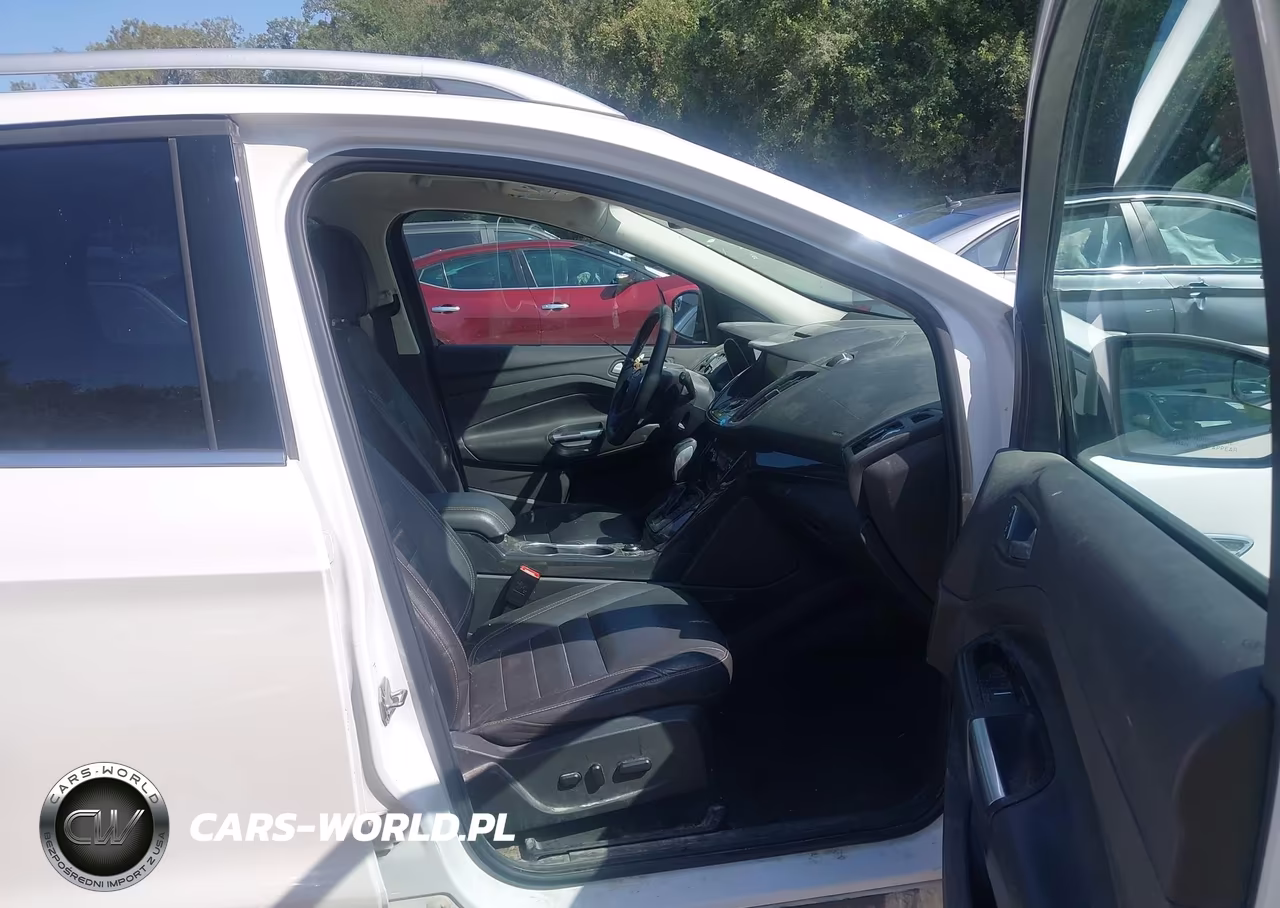 2015 Ford Escape Titanium VIN:1FMCU9JX0FUC37652 - 5