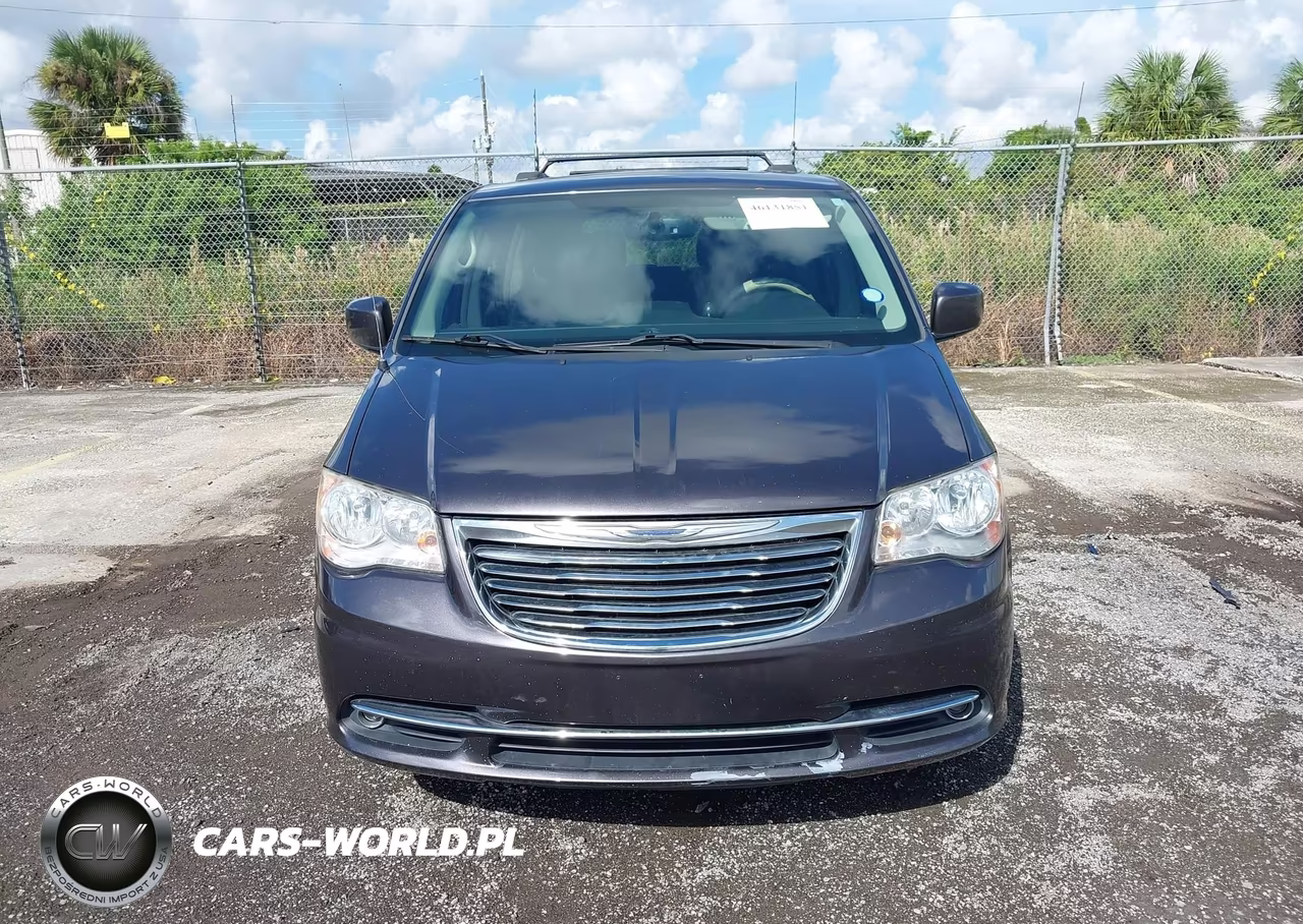 2016 Chrysler Town & Country Touring VIN:2C4RC1BG8GR252464 - 12