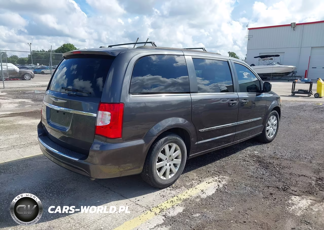 2016 Chrysler Town & Country Touring VIN:2C4RC1BG8GR252464 - 4