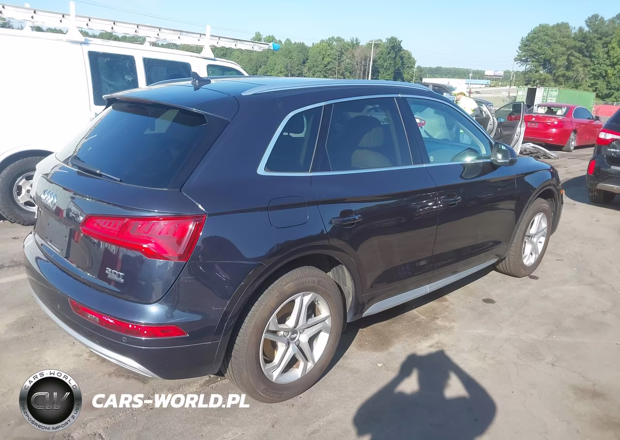 2018 Audi Q5 2.0T Premium-2.0T Tech Premium VIN:WA1BNAFY9J2057424 - 4