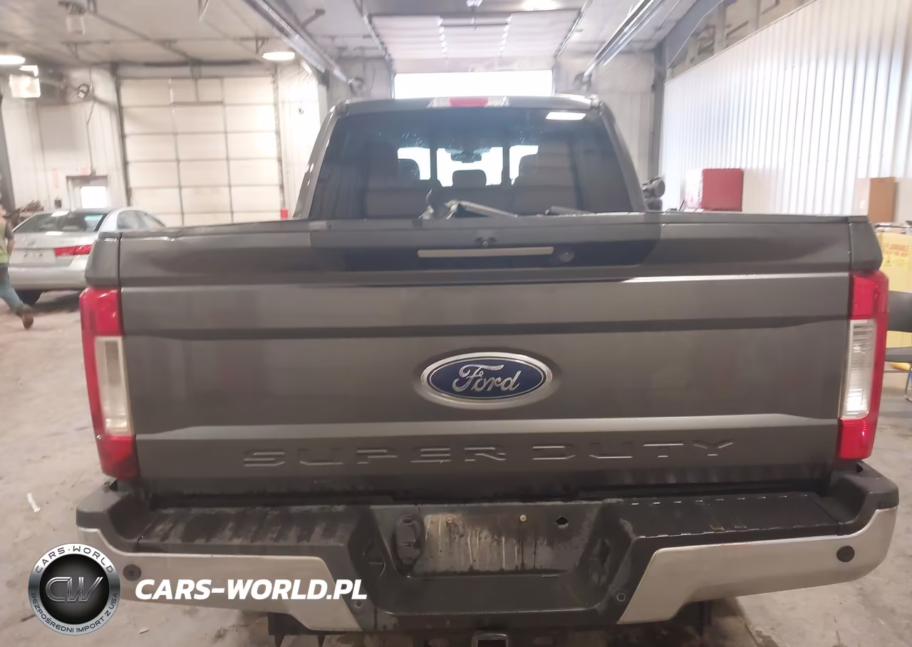 2018 Ford F-350 Lariat VIN:1FT8W3BT3JEB10748 - 14