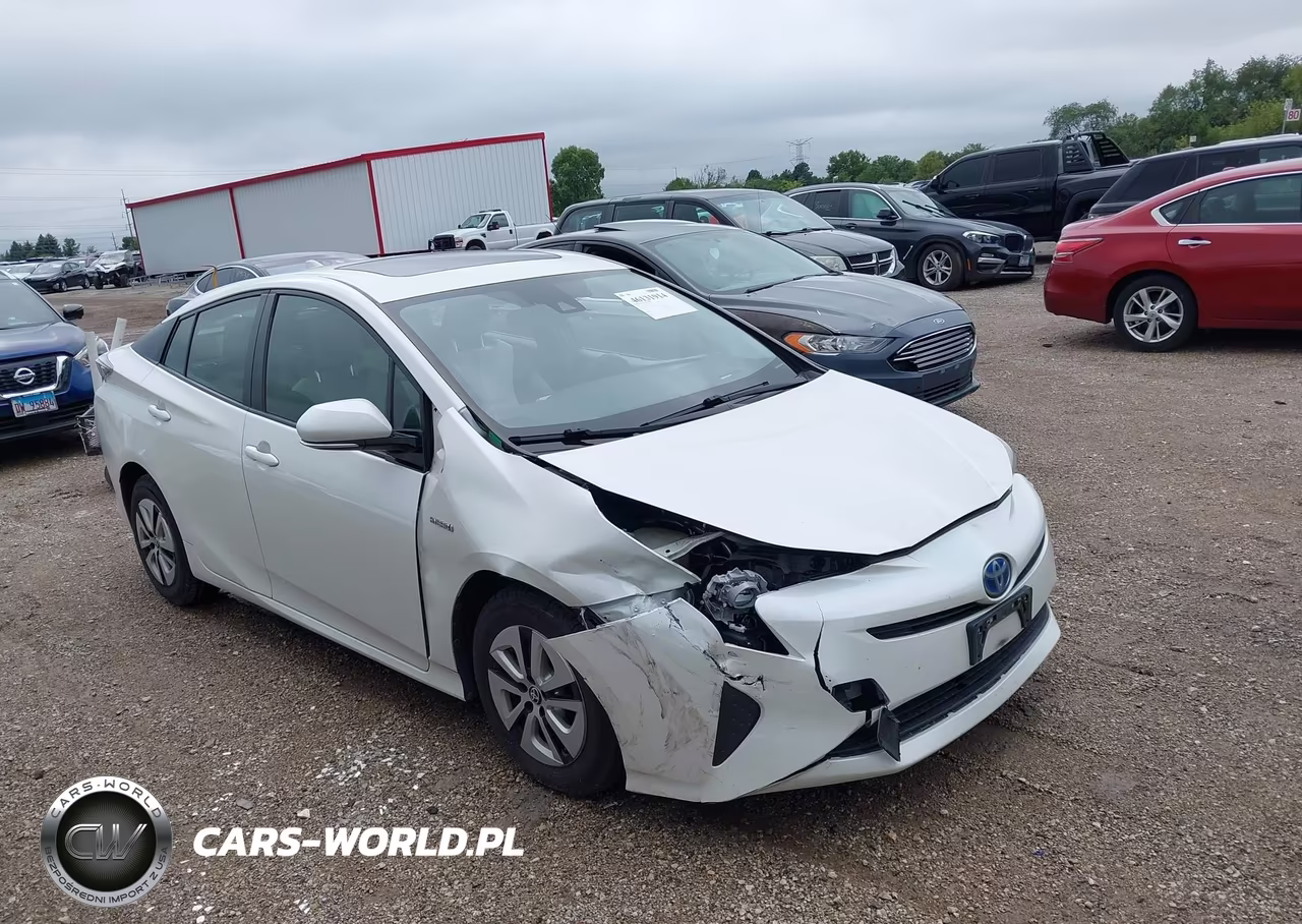 2016 Toyota Prius Three