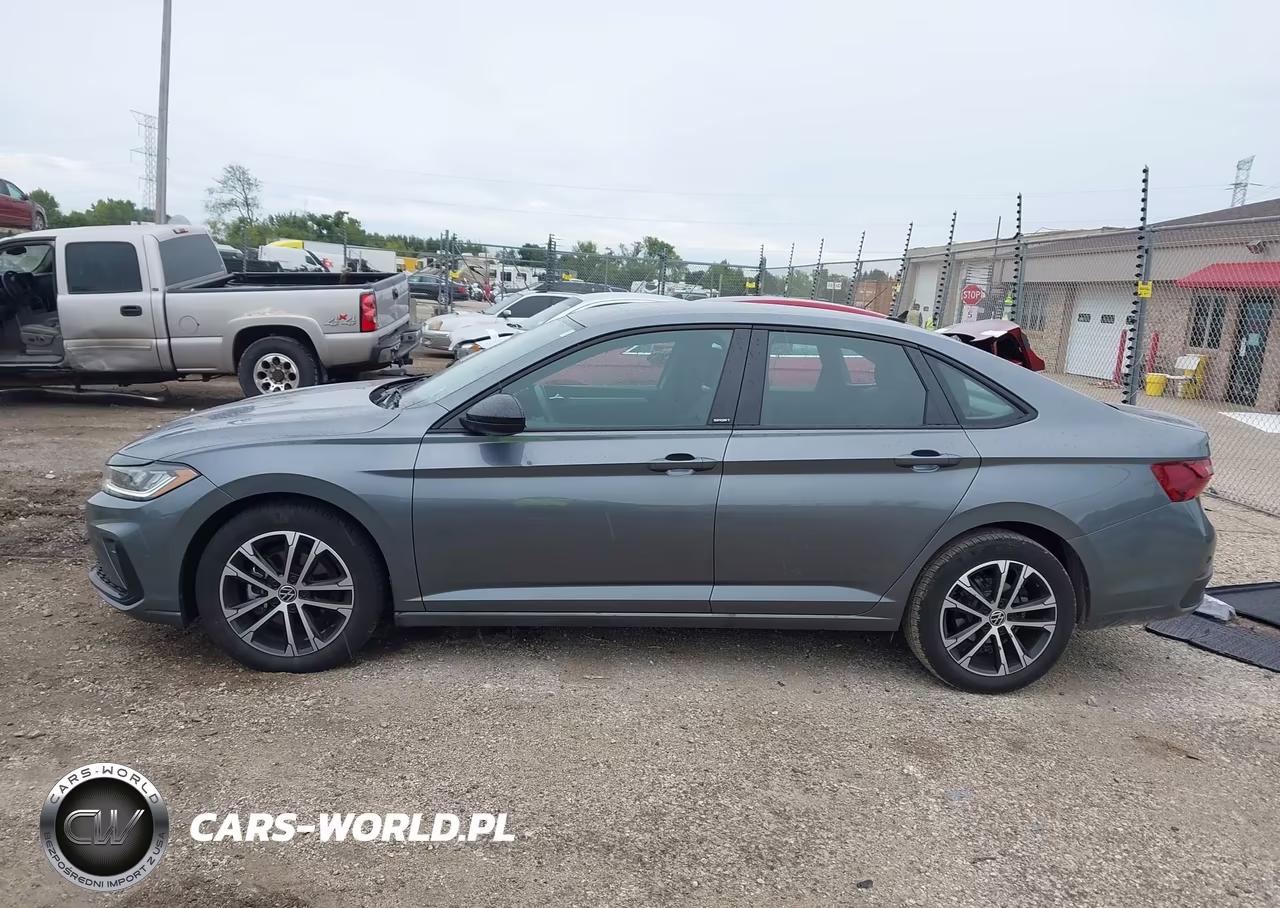 2025 Volkswagen Jetta 1.5T Sport VIN:3VWBX7BUXSM014272 - 14
