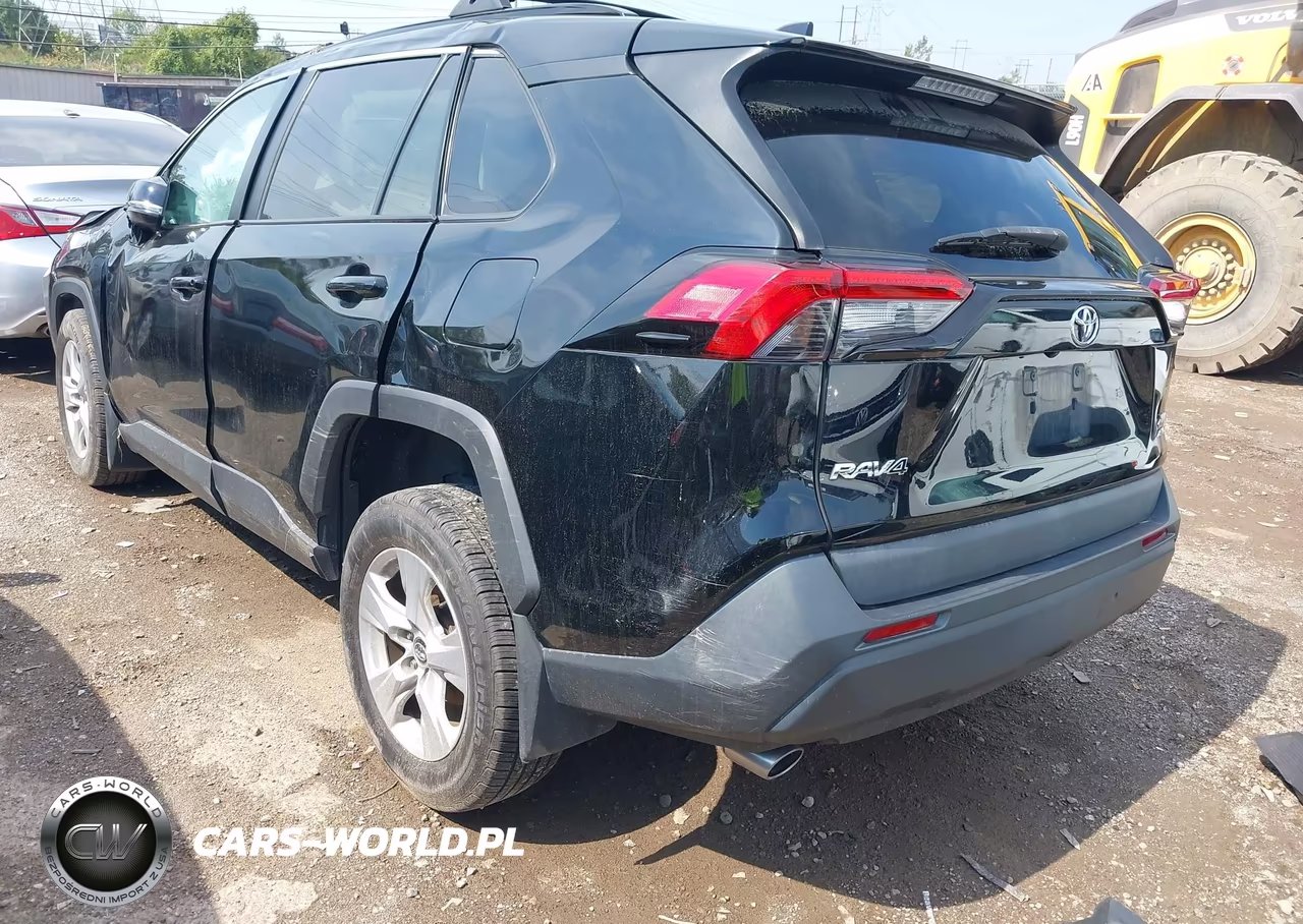 2020 Toyota Rav4 Xle VIN:2T3P1RFV9LW137909 - 3