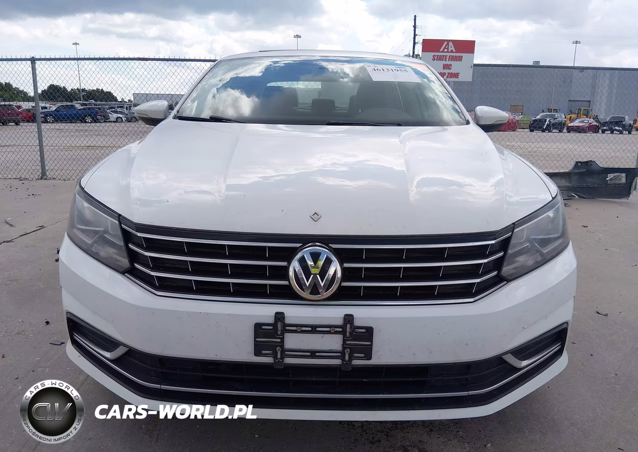 2019 Volkswagen Passat 2.0T Wolfsburg Edition VIN:1VWLA7A3XKC007824 - 12