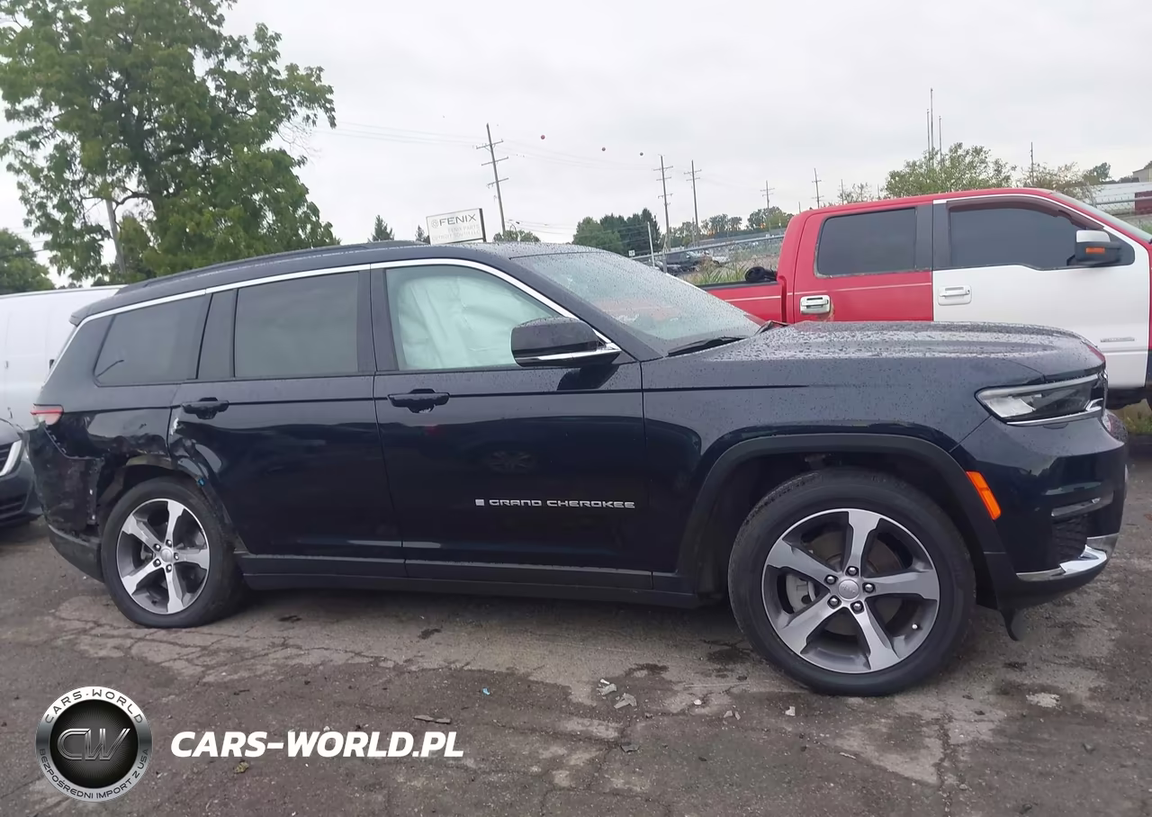 2024 Jeep Grand Cherokee L Limited 4X4 VIN:1C4RJKBG2R8583552 - 13
