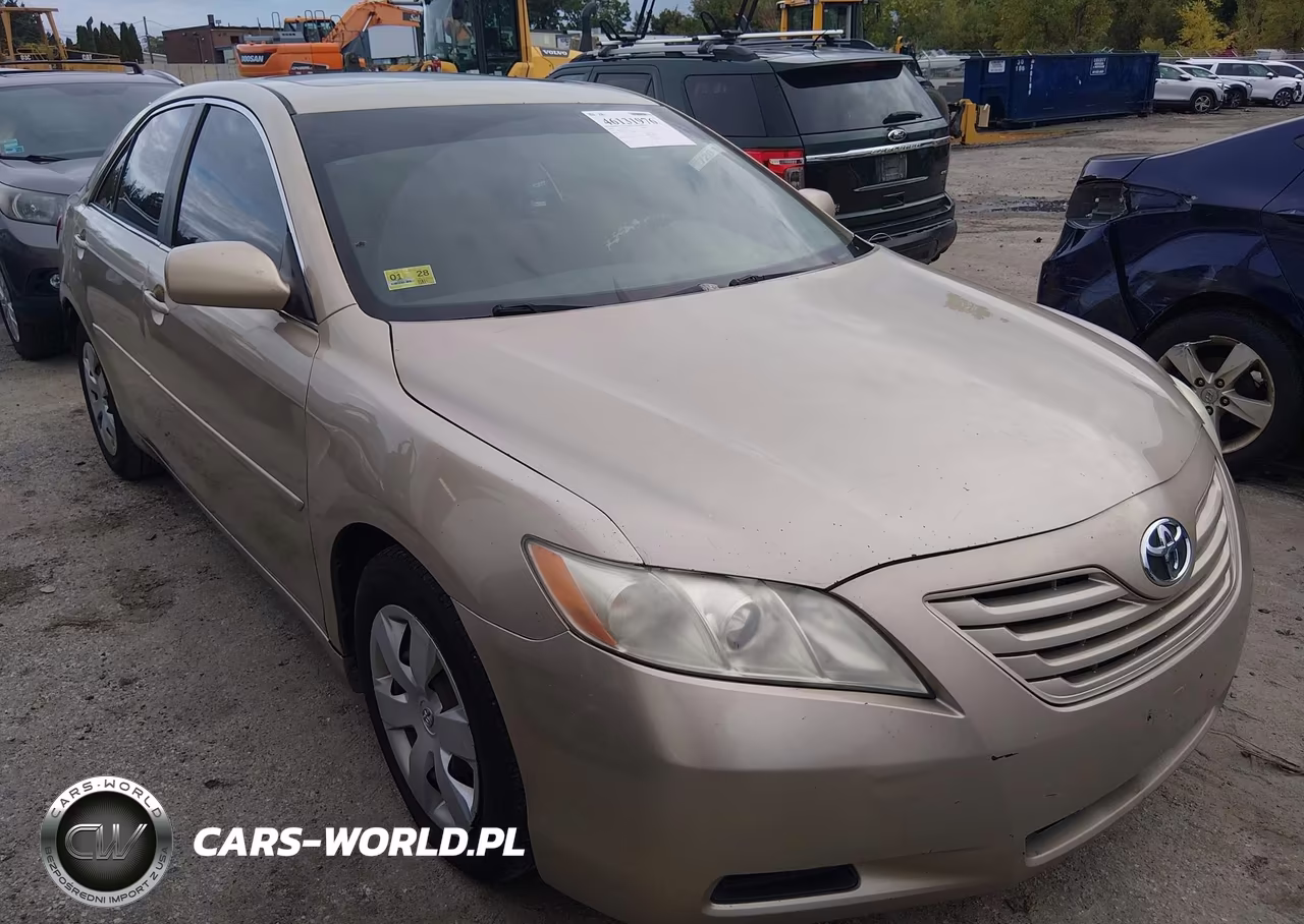 2009 Toyota Camry Le – zdjęcie 1 z 12