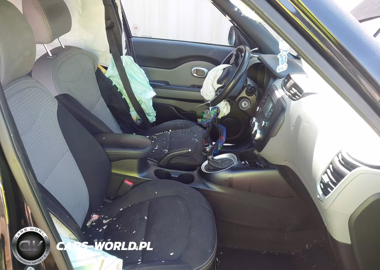 2016 Kia Soul + VIN:KNDJP3A55G7293858 - 5