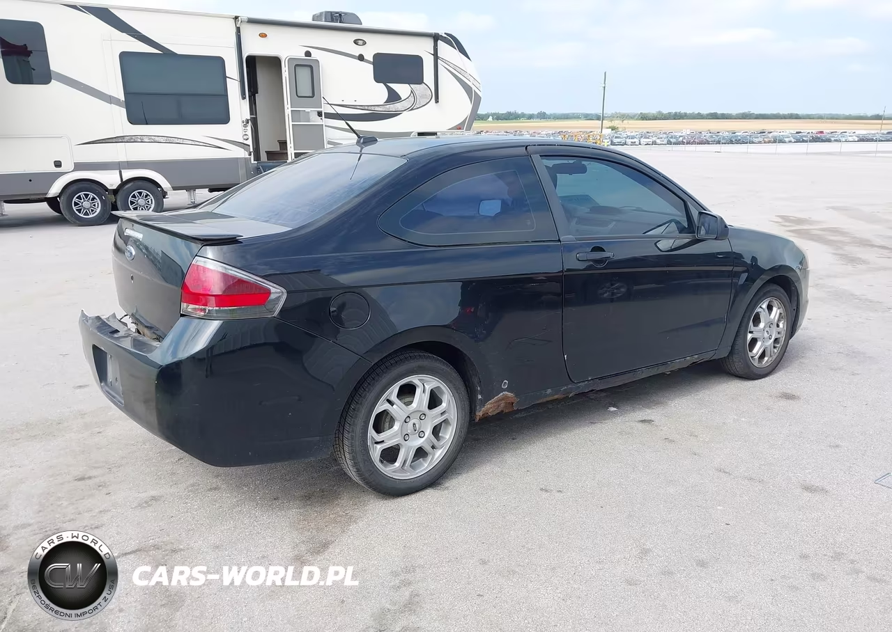 2009 Ford Focus Se VIN:1FAHP32N39W219687 - 4
