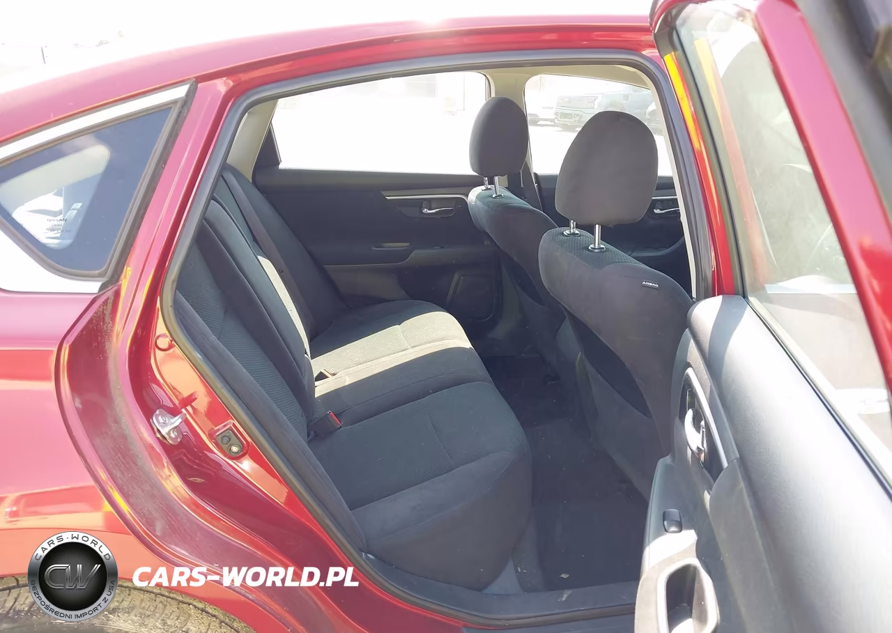 2014 Nissan Altima 2.5 S VIN:1N4AL3AP1EN215363 - 8
