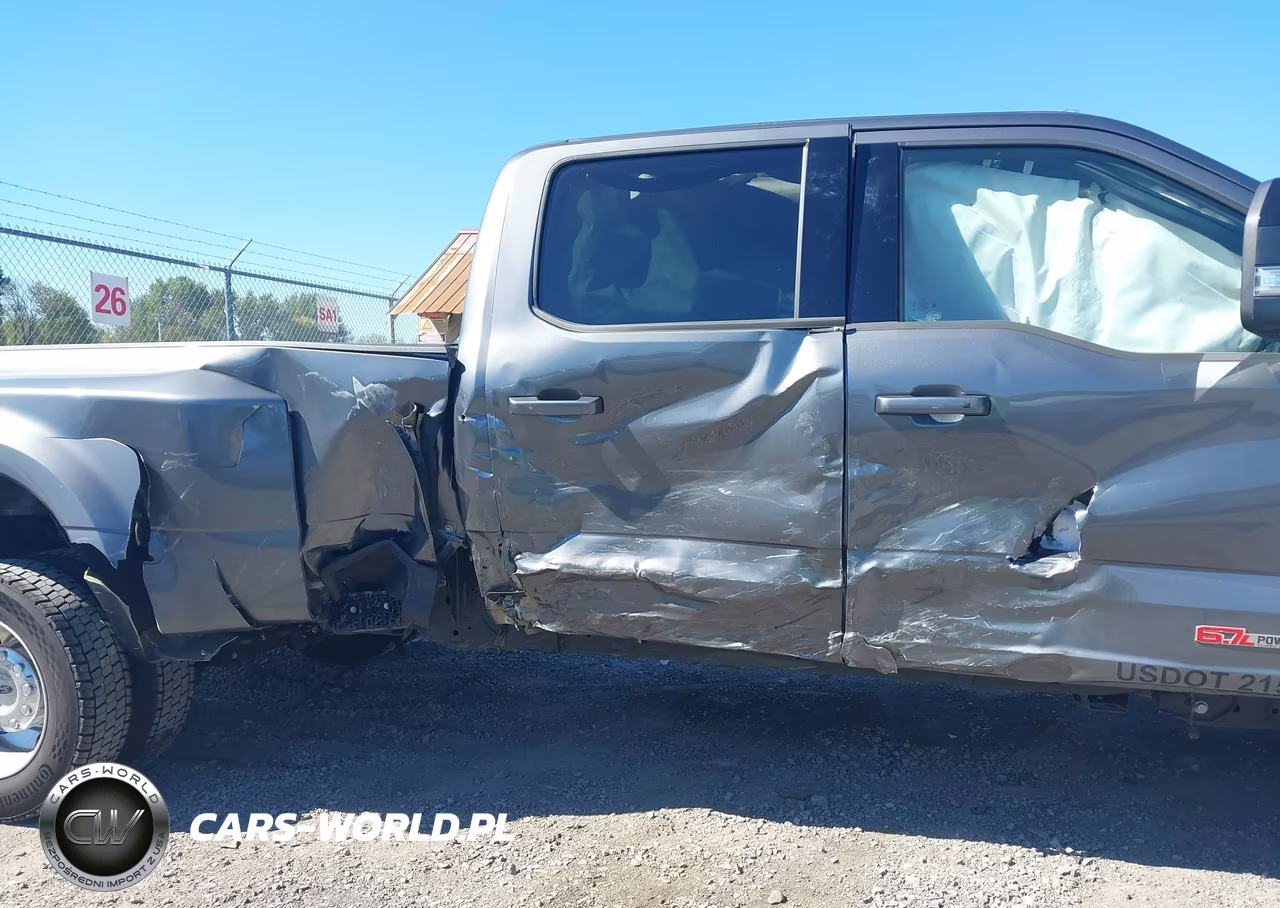 2026 Ford F-450 Platinum VIN:1FT8W4DM1TEE07838 - 10