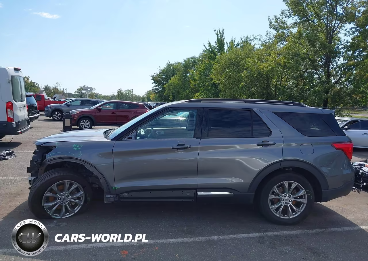 2022 Ford Explorer Xlt VIN:1FMSK8DH9NGA92799 - 14