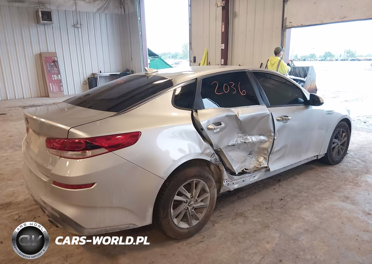 2020 Kia Optima Lx VIN:5XXGT4L37LG402863 - 4