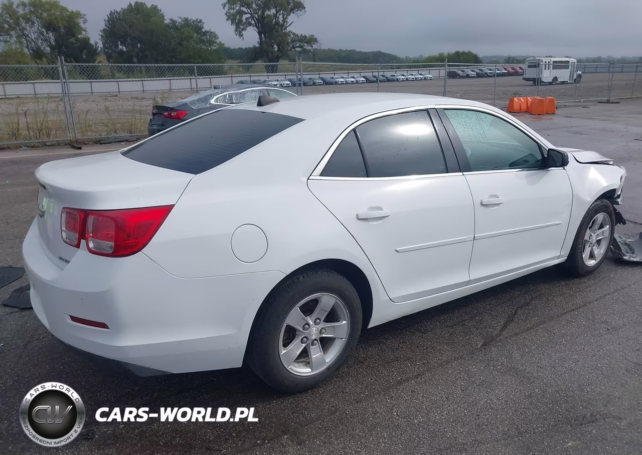 2013 Chevrolet Malibu 1Ls VIN:1G11B5SA7DF220572 - 4
