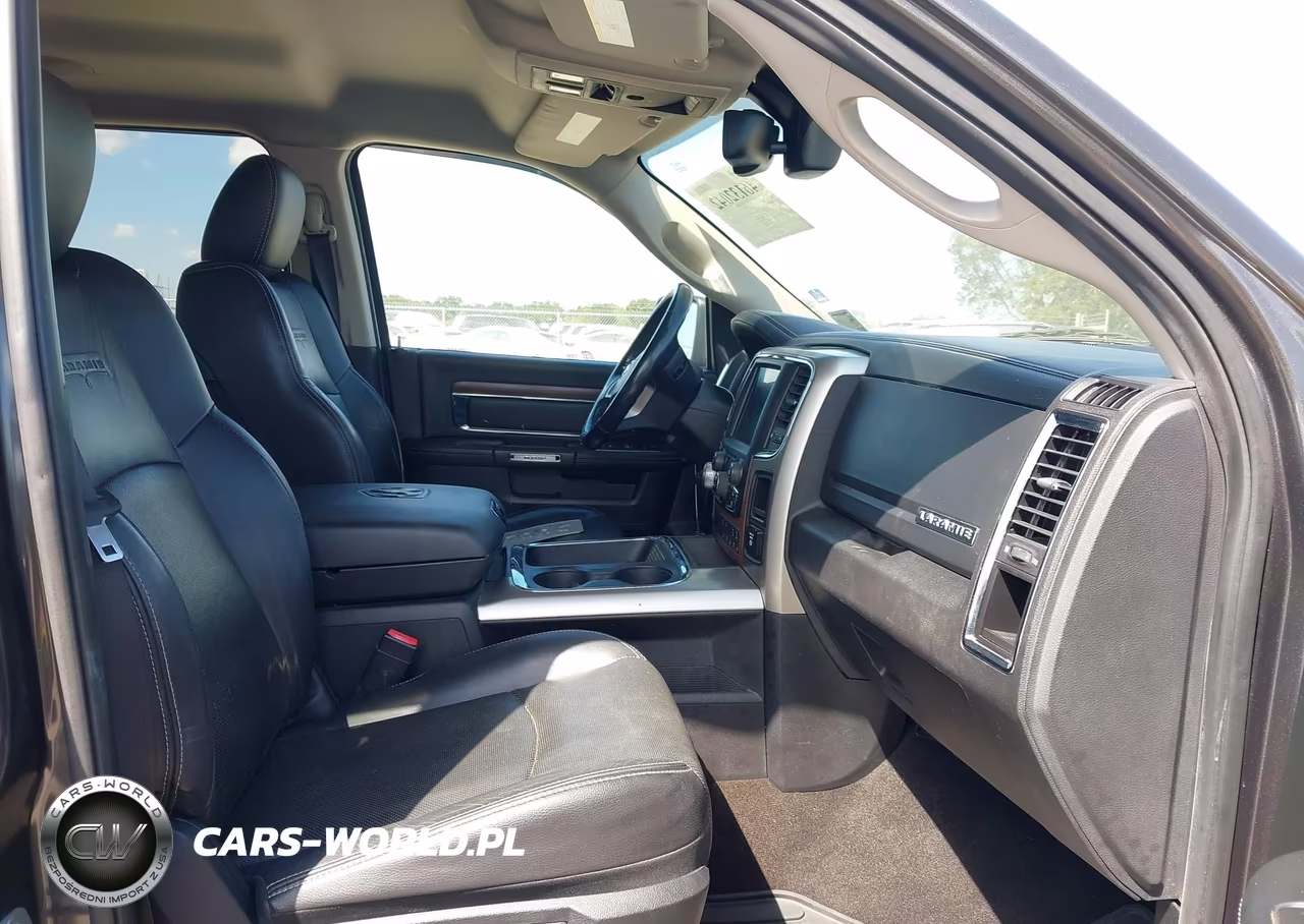 2016 Ram 1500 Laramie VIN:1C6RR6NT6GS312185 - 5