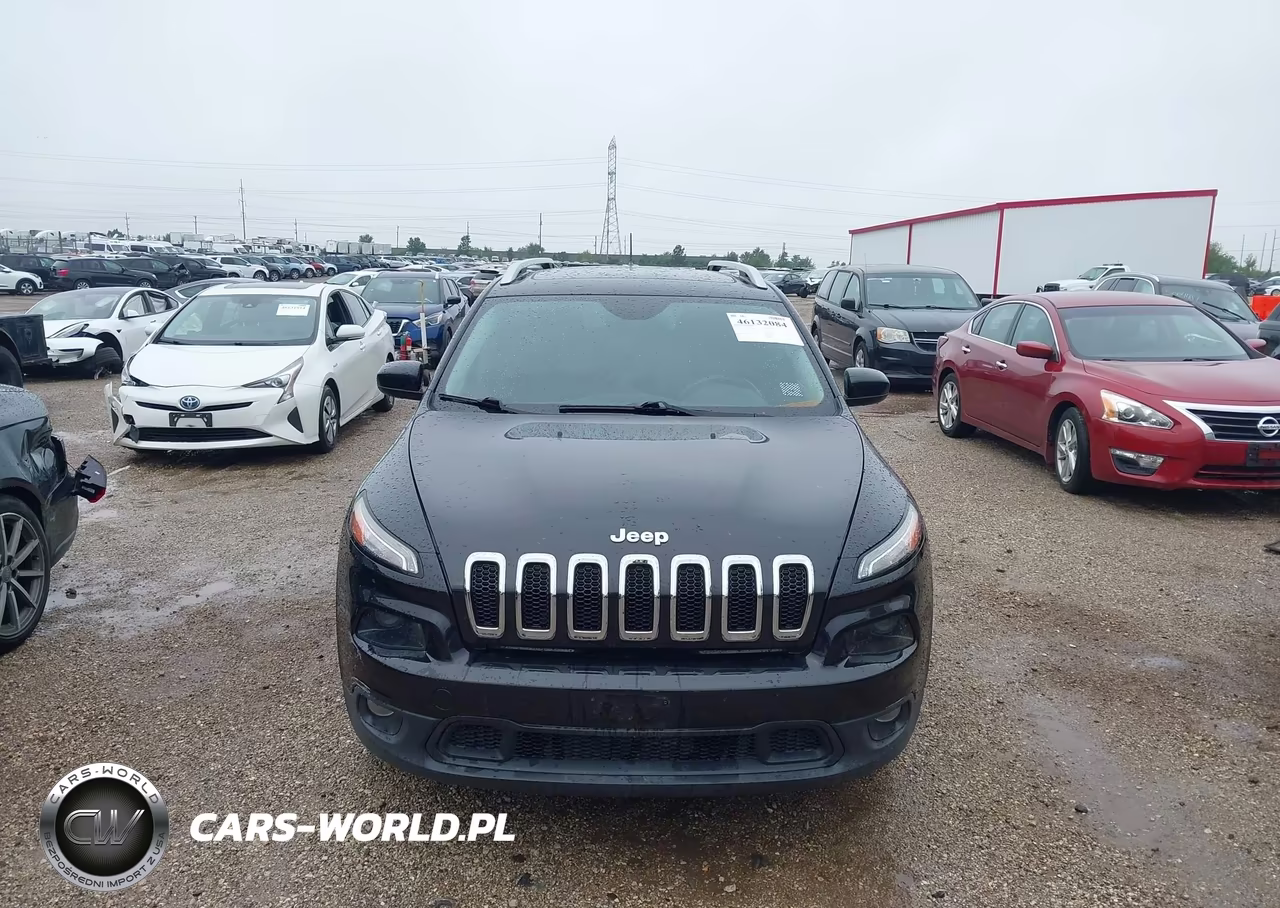 2015 Jeep Cherokee Latitude VIN:1C4PJMCS5FW556858 - 12