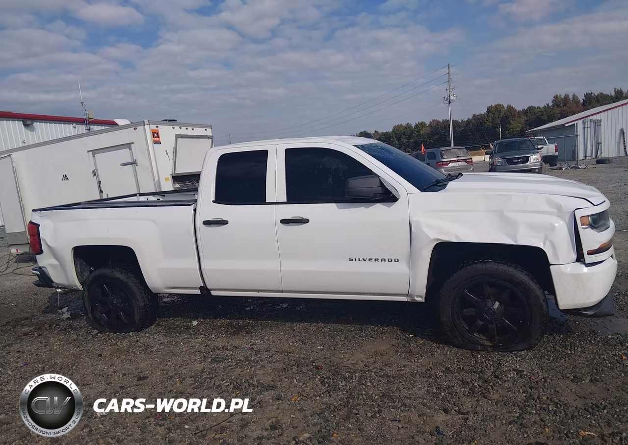 2017 Chevrolet Silverado 1500 Custom VIN:1GCRCPEC3HZ308748 - 13