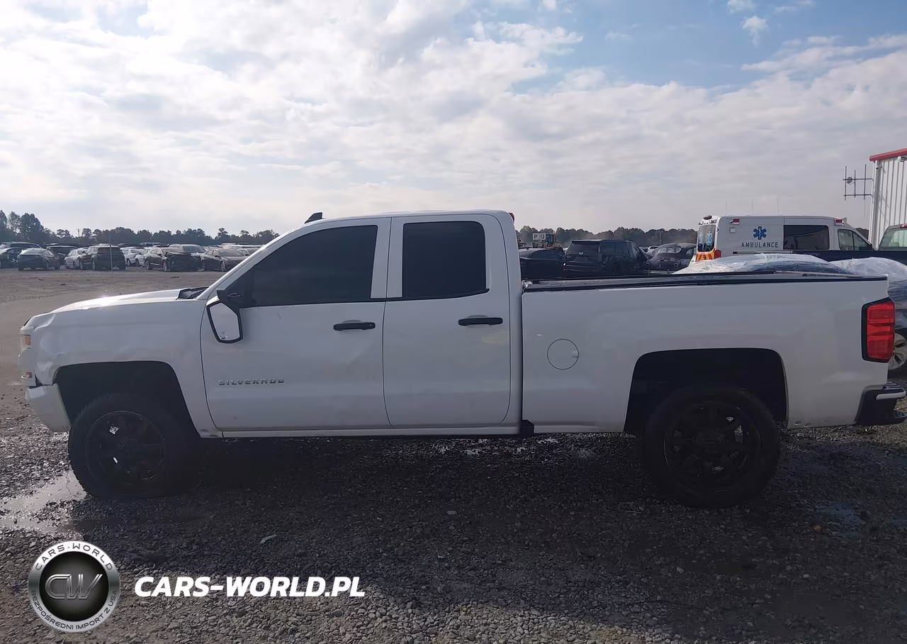 2017 Chevrolet Silverado 1500 Custom VIN:1GCRCPEC3HZ308748 - 14