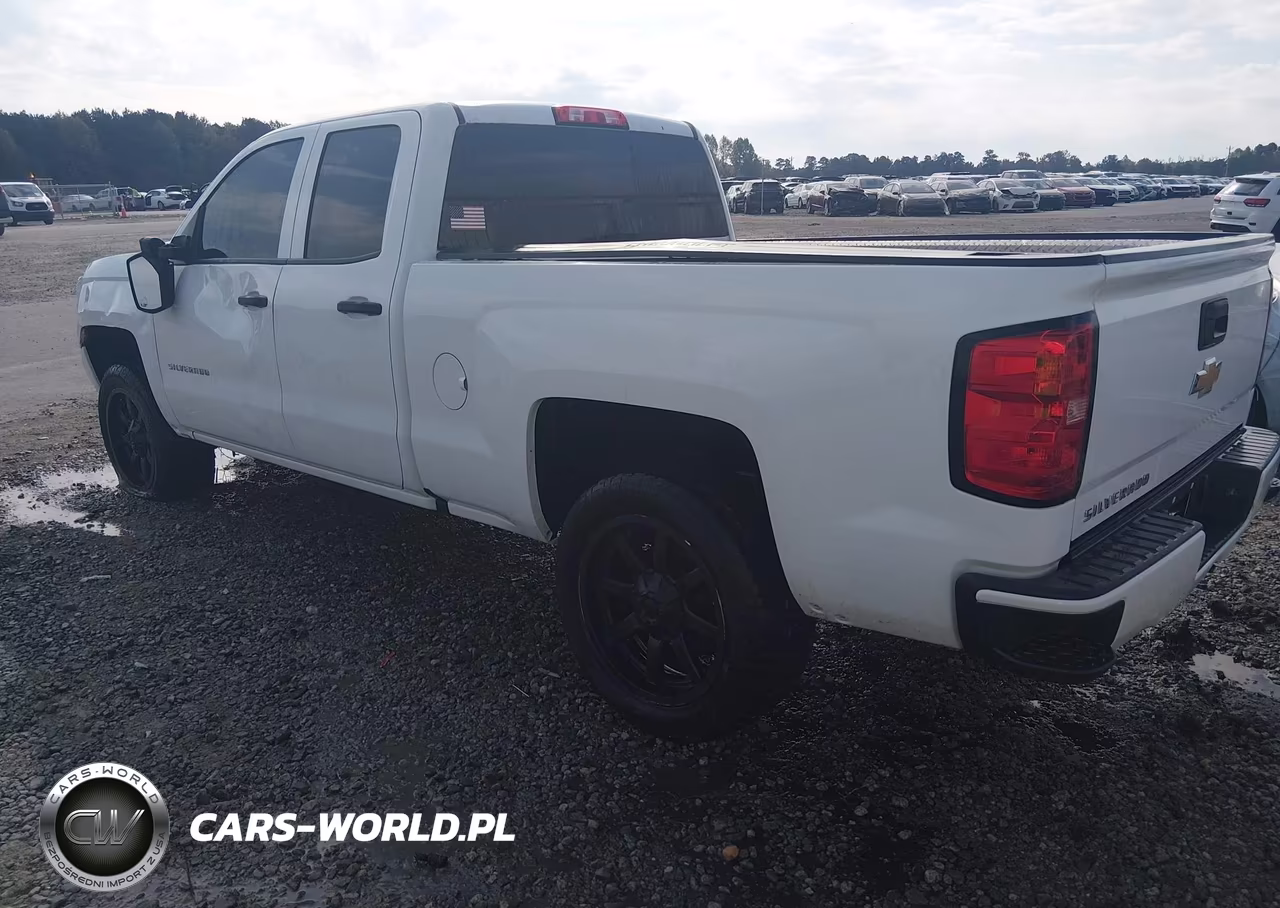 2017 Chevrolet Silverado 1500 Custom VIN:1GCRCPEC3HZ308748 - 3