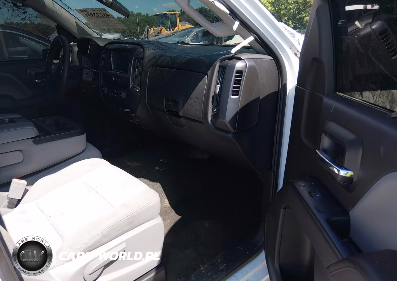 2017 Chevrolet Silverado 1500 Custom VIN:1GCRCPEC3HZ308748 - 5