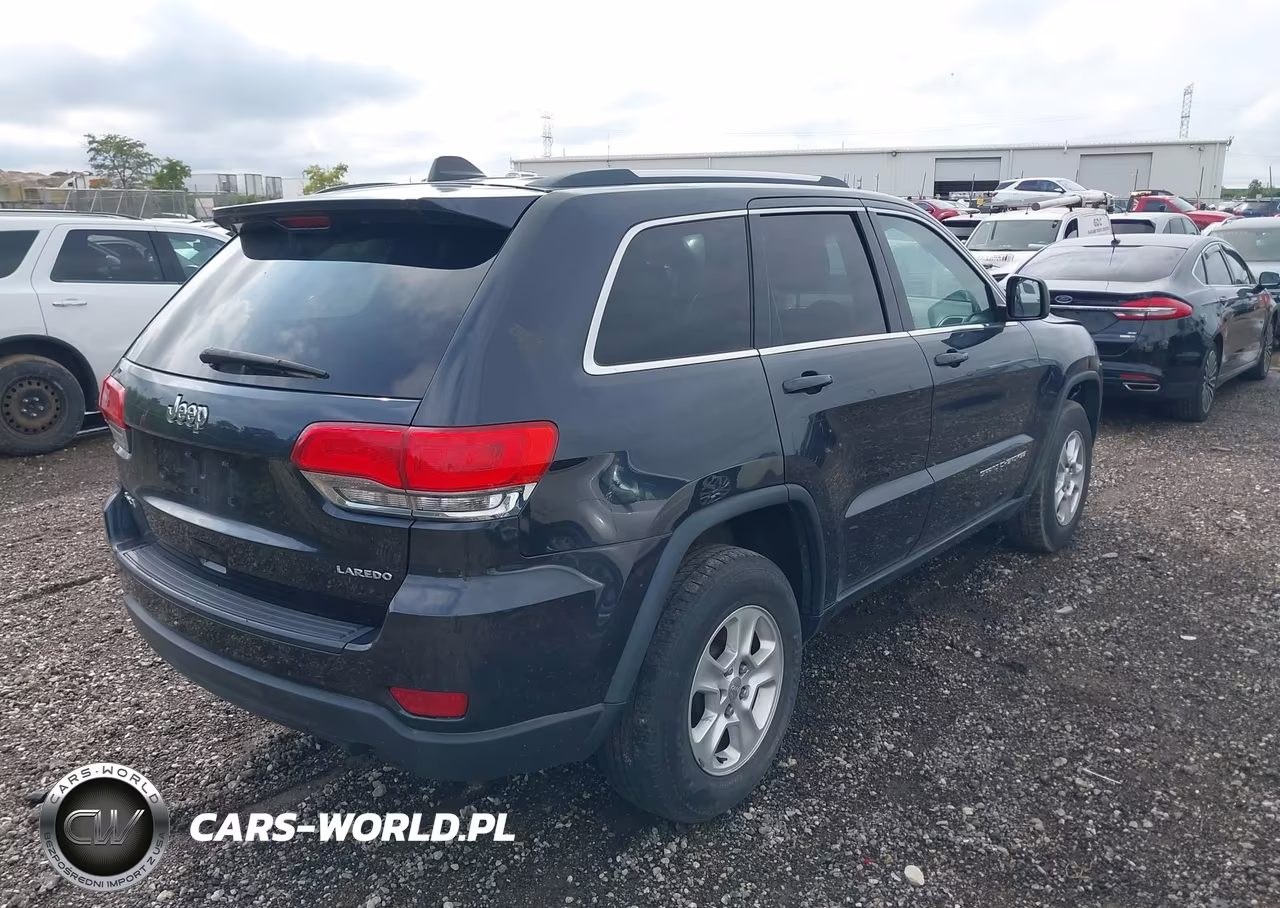 2014 Jeep Grand Cherokee Laredo VIN:1C4RJFAG5EC236605 - 4