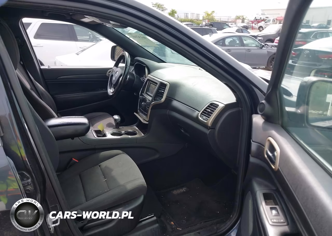 2014 Jeep Grand Cherokee Laredo VIN:1C4RJFAG5EC236605 - 5
