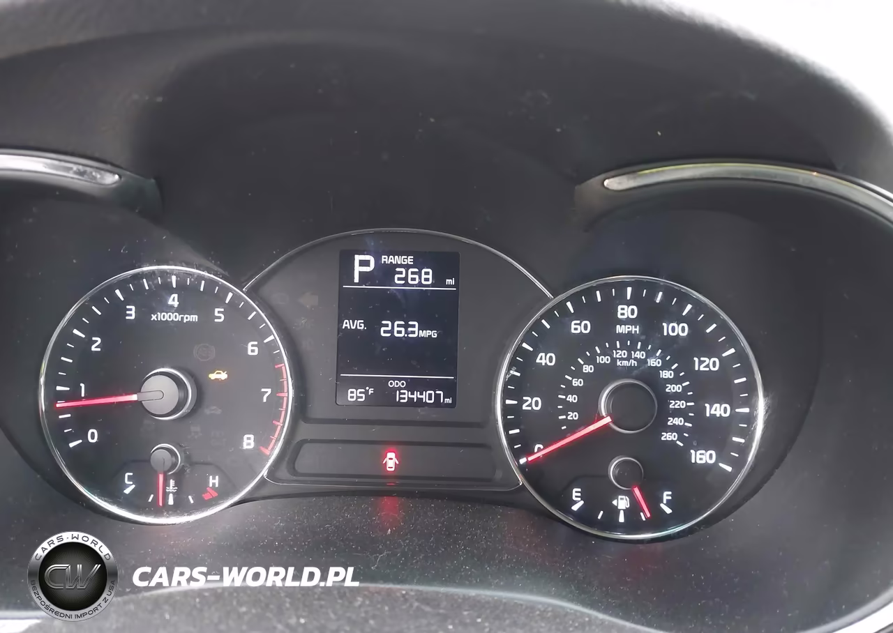 2018 Kia Forte Lx VIN:3KPFK4A77JE242008 - 7