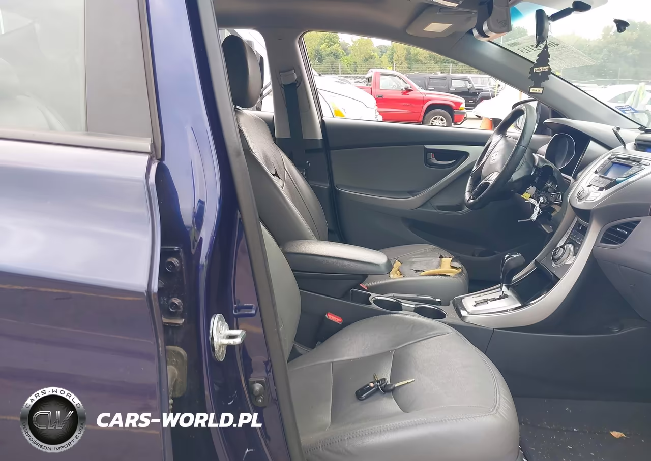 2012 Hyundai Elantra Limited VIN:5NPDH4AE3CH132768 - 5