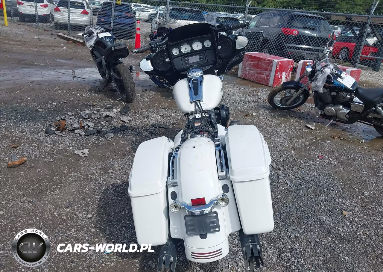 2016 Harley-Davidson Flhx Street Glide VIN:1HD1KBM13GB610596 - 6