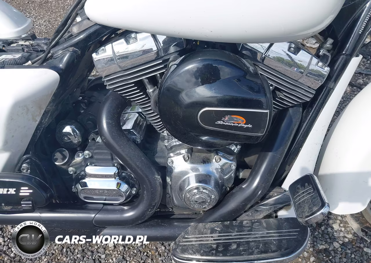 2016 Harley-Davidson Flhx Street Glide VIN:1HD1KBM13GB610596 - 8