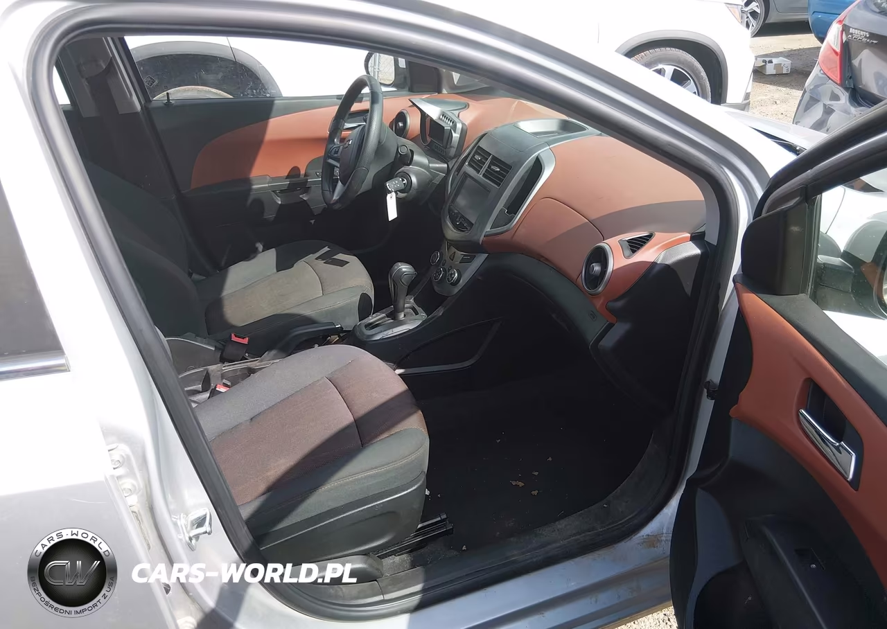 2016 Chevrolet Sonic Lt Auto VIN:1G1JC5SH2G4127100 - 5