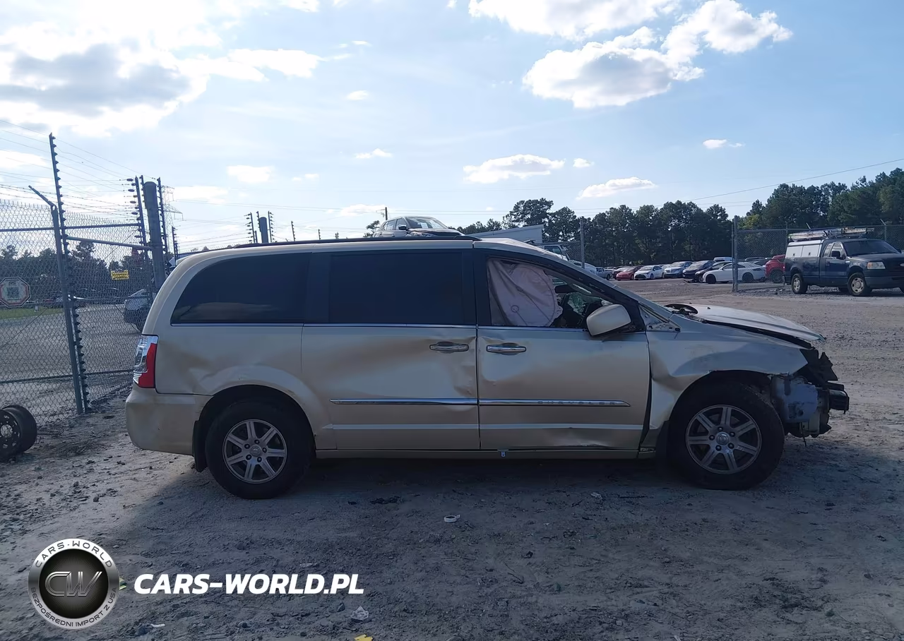 2011 Chrysler Town & Country Touring VIN:2A4RR5DG5BR771574 - 13