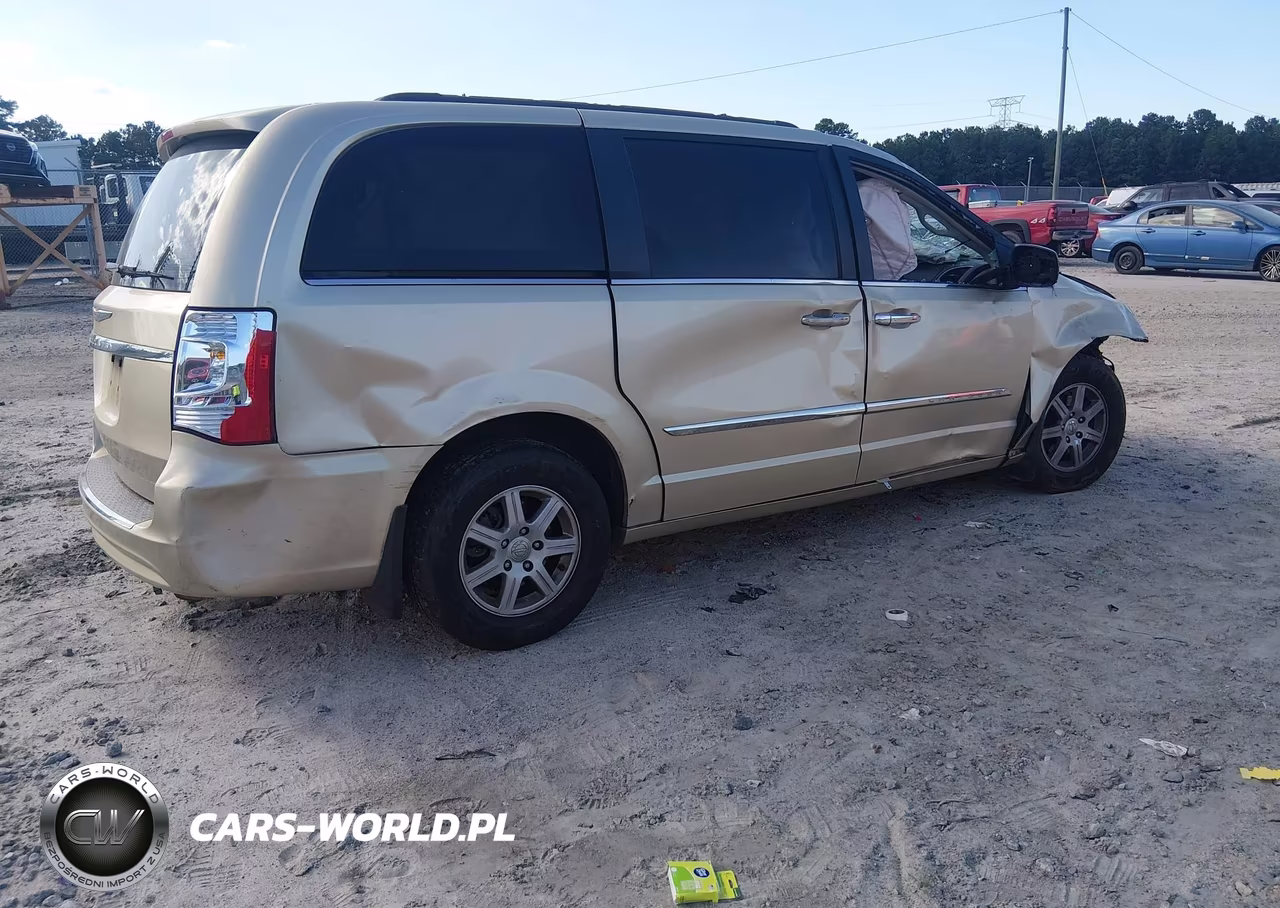 2011 Chrysler Town & Country Touring VIN:2A4RR5DG5BR771574 - 4