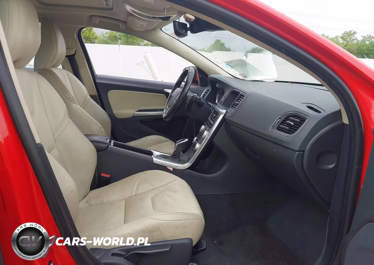 2017 Volvo S60 T5 Dynamic VIN:YV126MFLXH2439751 - 5