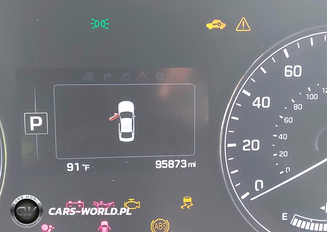 2016 Hyundai Genesis 3.8 VIN:KMHGN4JE1GU136959 - 15