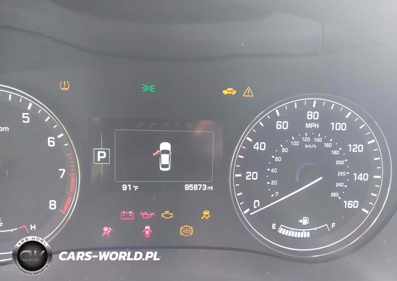 2016 Hyundai Genesis 3.8 VIN:KMHGN4JE1GU136959 - 7