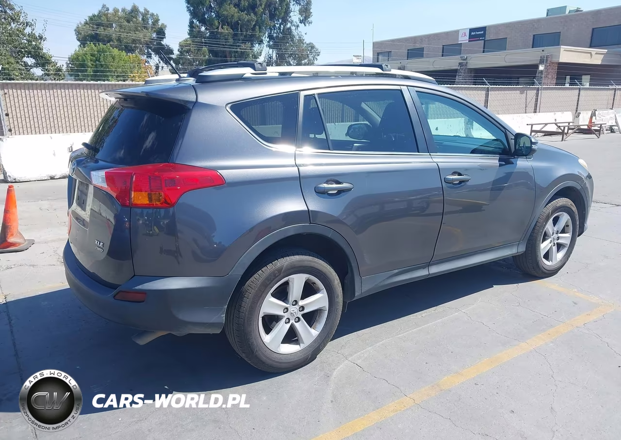2014 Toyota Rav4 Xle VIN:2T3RFREV5EW165124 - 4