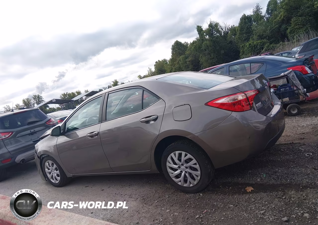 2017 Toyota Corolla Le VIN:2T1BURHE7HC901367 - 15