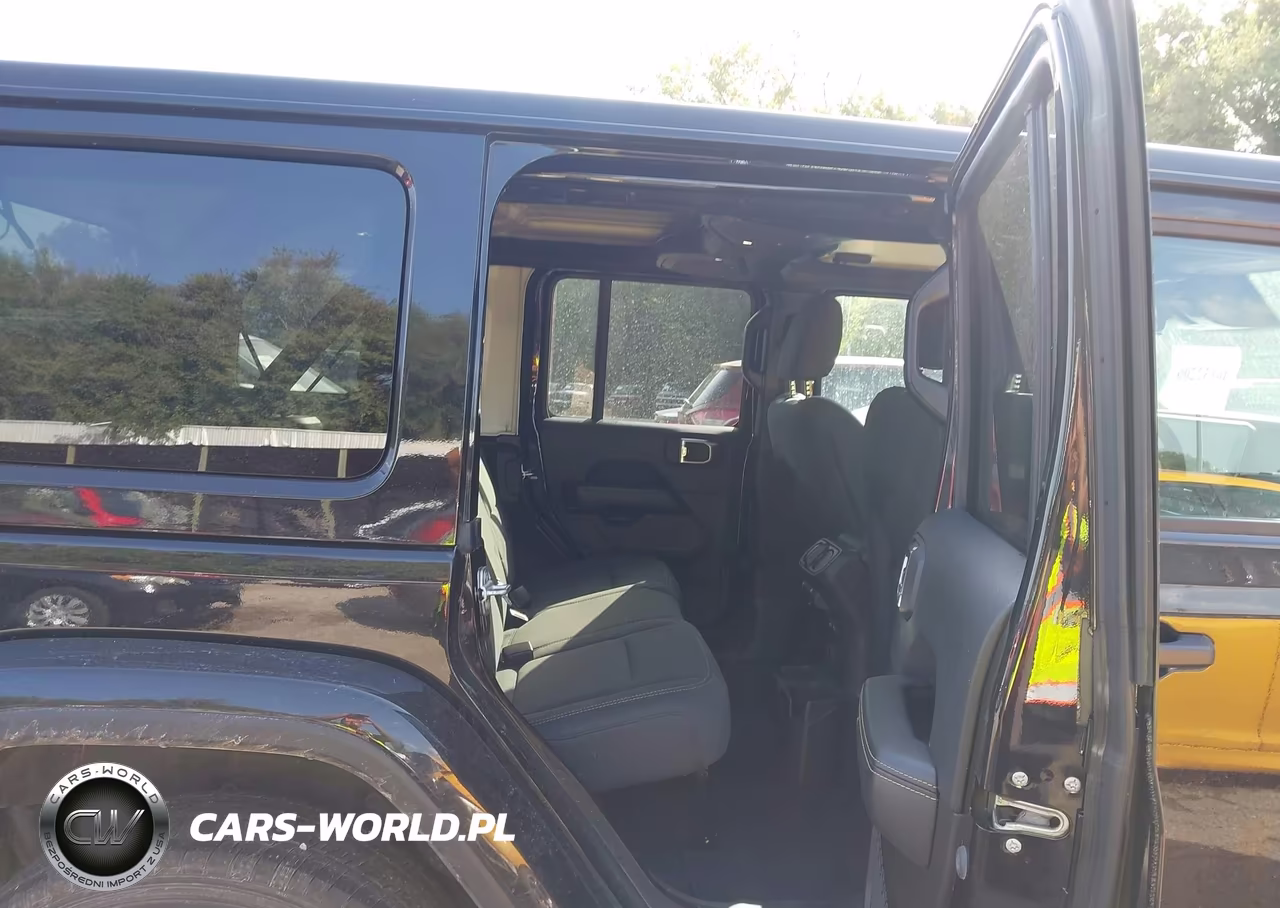 2026 Jeep Wrangler Sahara 4X4 VIN:1C4PJXEN3TW195148 - 8