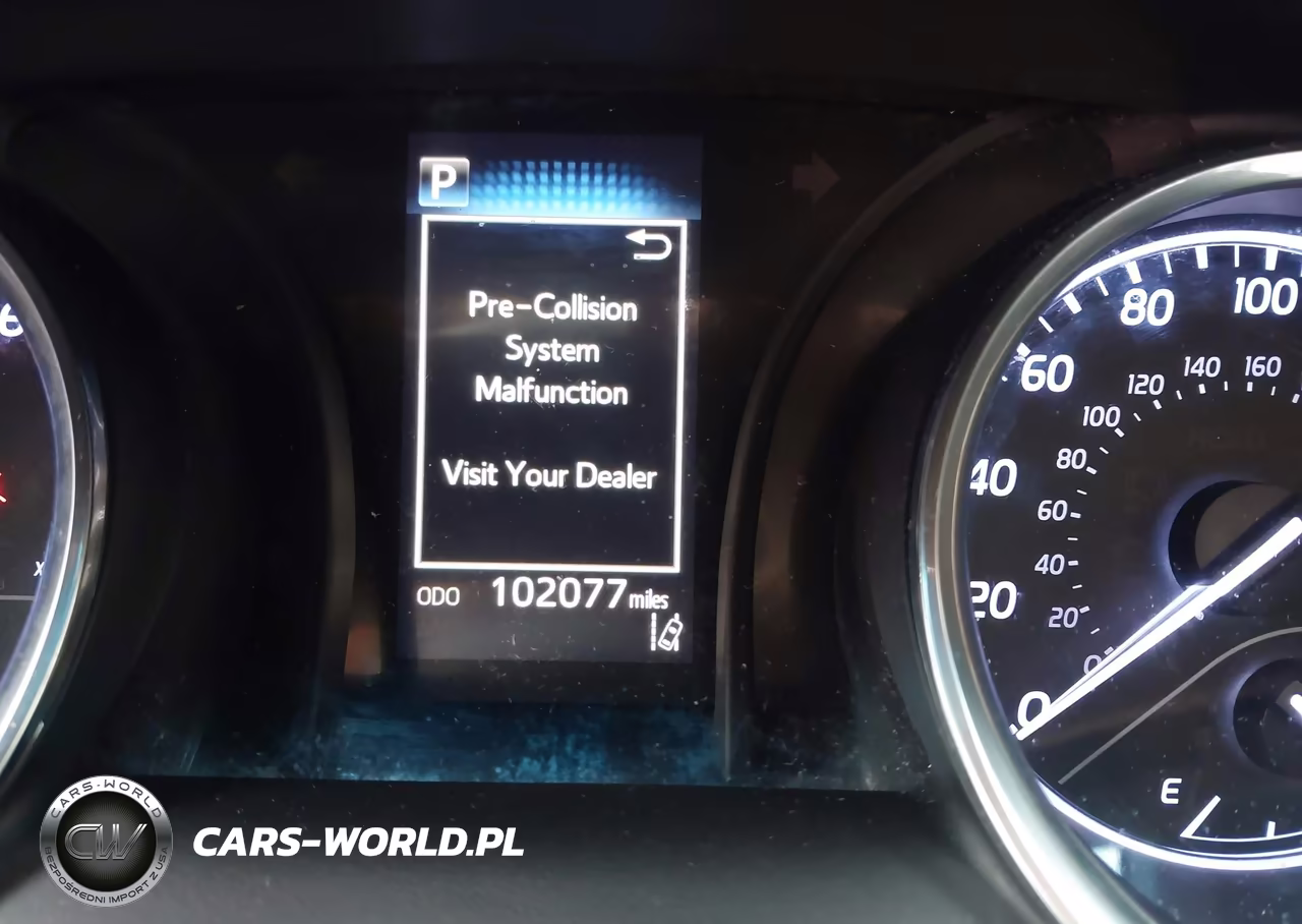2018 Toyota Camry Le VIN:4T1B11HK1JU578910 - 16